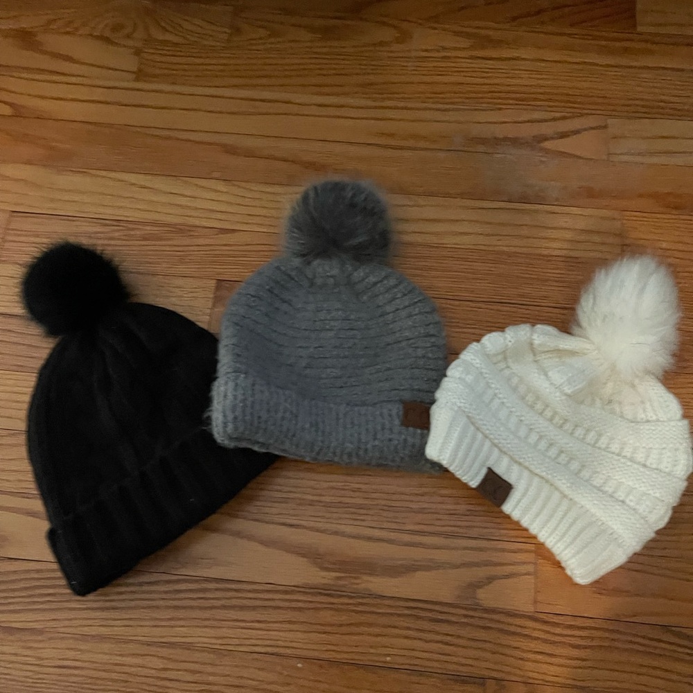 Women’s Winter Pom Pom Hats